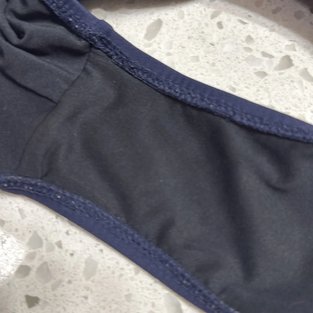 J Crew Plunging Scoopback One-Piece Swimsuit Italian Matte Navy Women’s SZ 10 - Picture 6 of 6